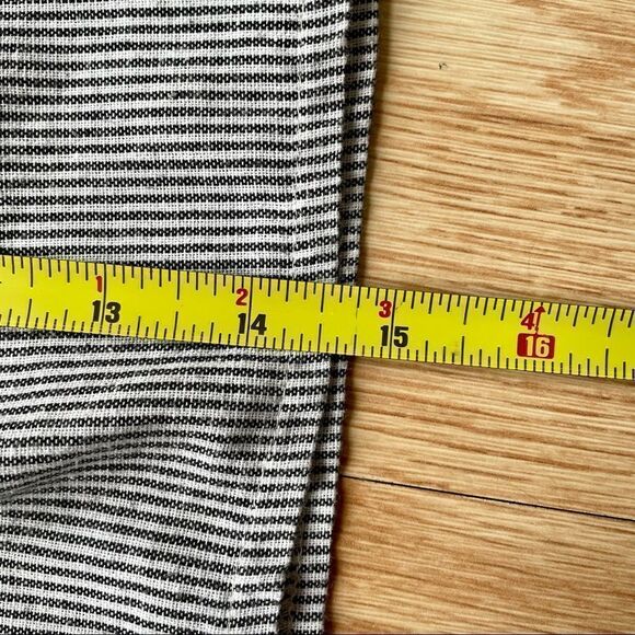 Brandy Melville Black/White Off the Shoulder Top - Picture 7 of 13